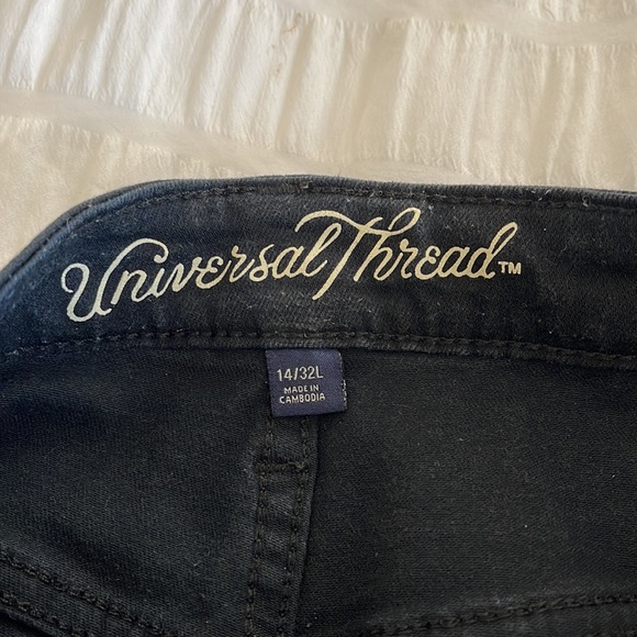 Universal thread high rise skinny jeans - Picture 3 of 3